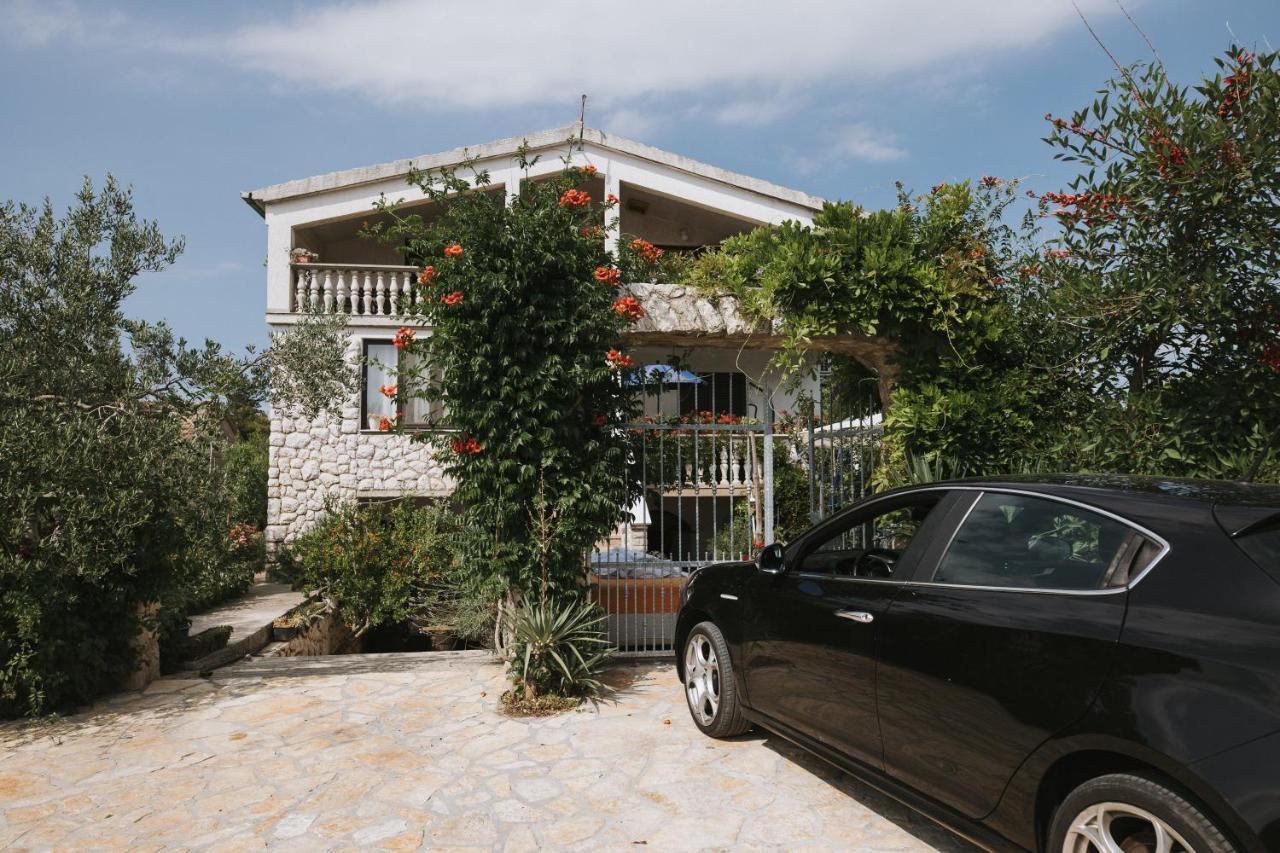 Apartments Marinka Biograd Na Moru Bagian luar foto